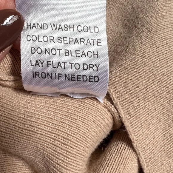 LE LIS TAN LONG SLEEVE LACE UP OPEN BACK CROPPED TOP WITH SQUARE NECK SIZE SMALL - Picture 10 of 10